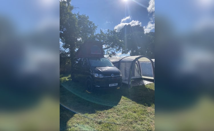 Stan – Camping-car Volkswagen 4 places de 2017