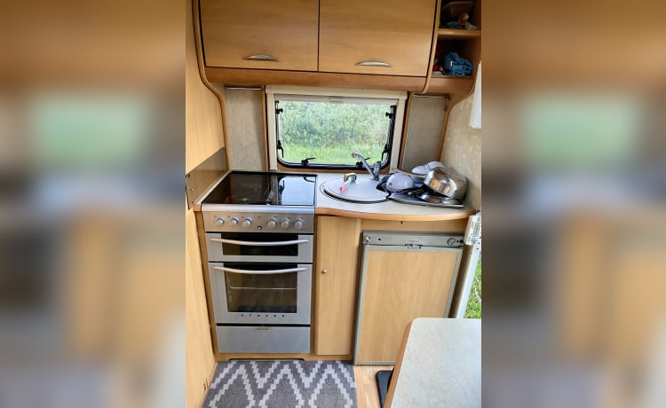 Molly – 2 berth Fiat bus from 2005