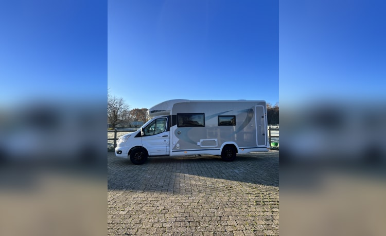 Luxe huis op wielen - Gloednieuwe Titanium 640 Chausson