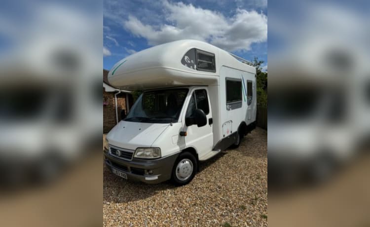 Lana – 4 berth Fiat alcove from 2003