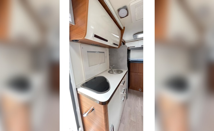 ITA CAMPER – Attic camper - 6 places