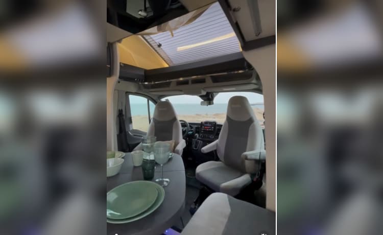 Chausson Titanium – CHAUSSON 777GA PREMIUM TITANIUM 2023 AUTOMATIC FULLY UTGEREST