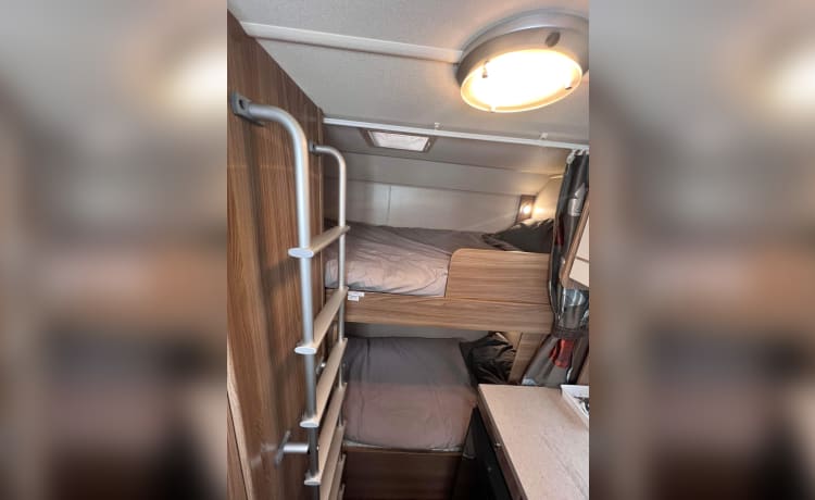 Shirley – The Perfect Family Motorhome