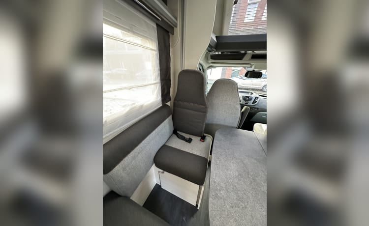 6p Chausson semi-integrated uit 2020