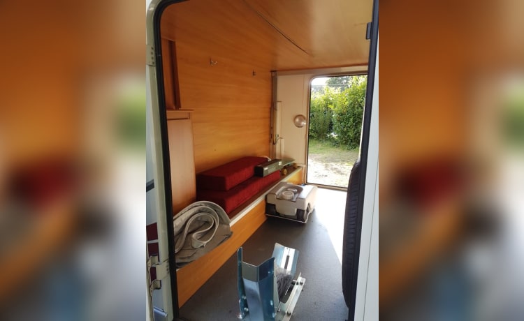 Homecar – Camping-car familial complet HomeCar2 avec climatisation moteur