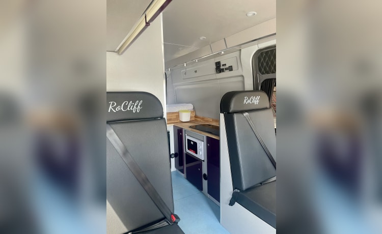 Lainey – 4 berth Campervan