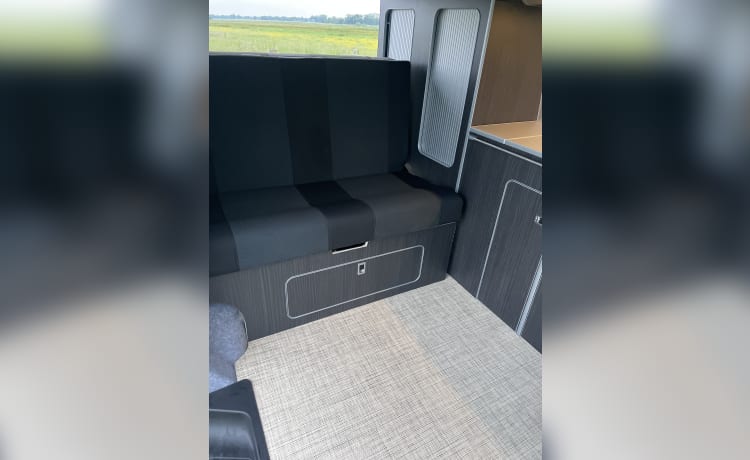 Volkswagen campervan uit 2018 inbouw 2024