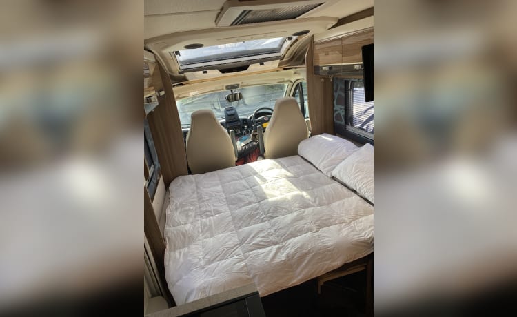 Pearl  – Fabulous 2 berth Swift Rio 310 