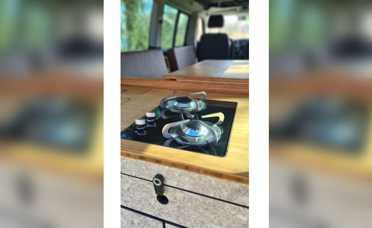 Volkswagen camper met ruim interieur 