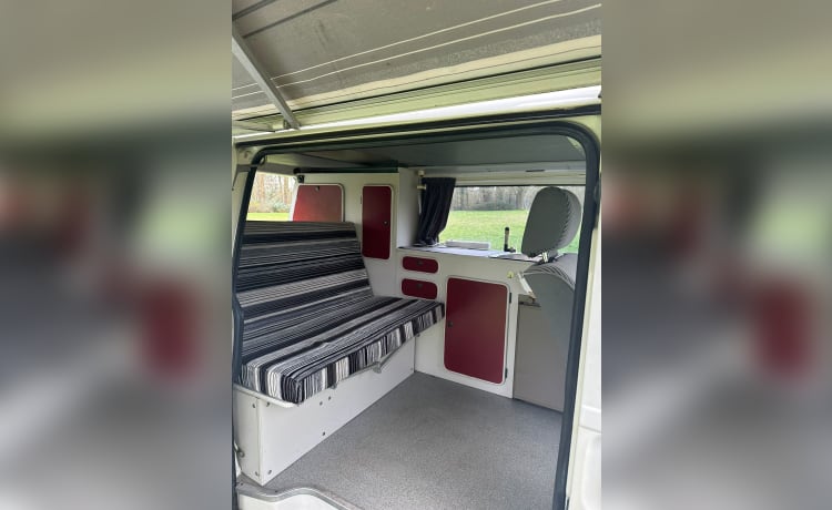 het witte schaap – 4p Volkswagen campervan uit 1997