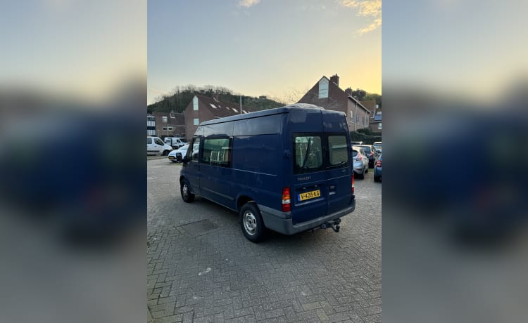 Rendang – Camper Ford Bus fuori rete - 2p. - per veri avventurieri