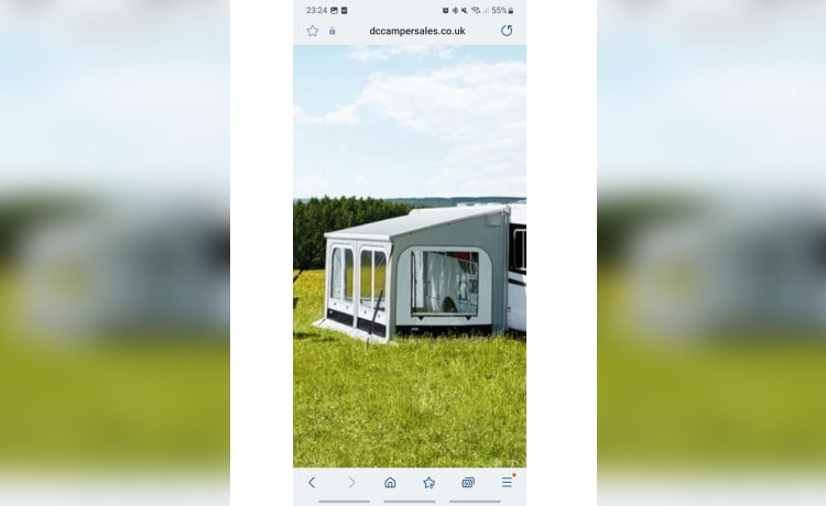 Teulu – 6 berth Swift Escape 694 Freestyle SE