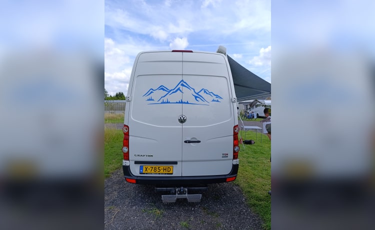 Vanture – 2p Volkswagen Crafter off-grid buscamper 