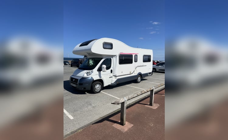 Marlene – 6 Berth Fiat Roller Team 746