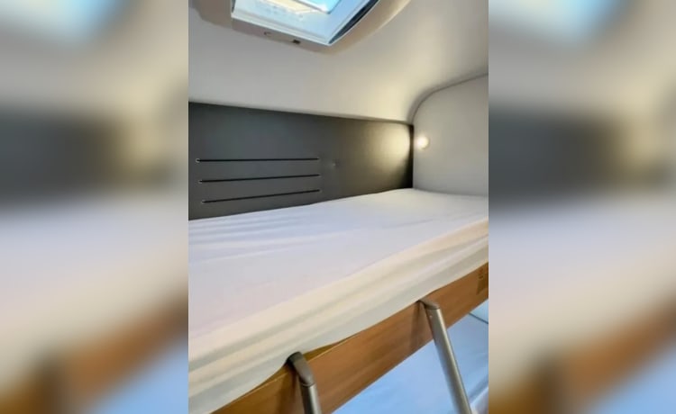 Adria – 7 berth Fiat Ducato  Adria sunliving from 2018