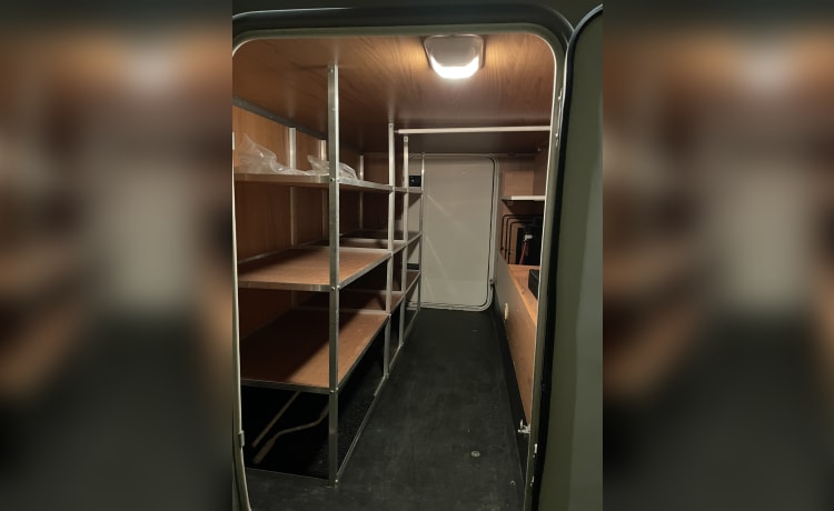 Ampio camper di lusso 5p | potenza 170 | letto trasversale e letto basculante | inventario completo