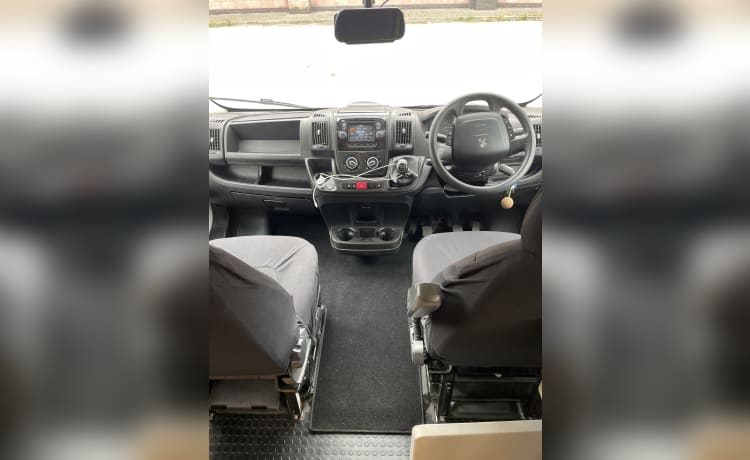 Tomo – 2 berth Peugeot campervan from 2017