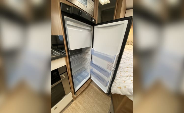 Classy Bailey Autograph - 4 berth
