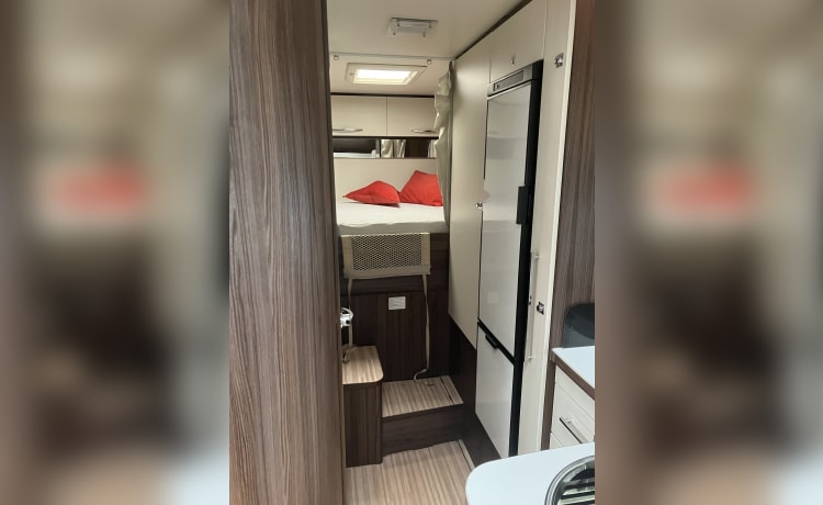 Bramper – Voyage d'aventure : louez notre camping-car pour 4 personnes !