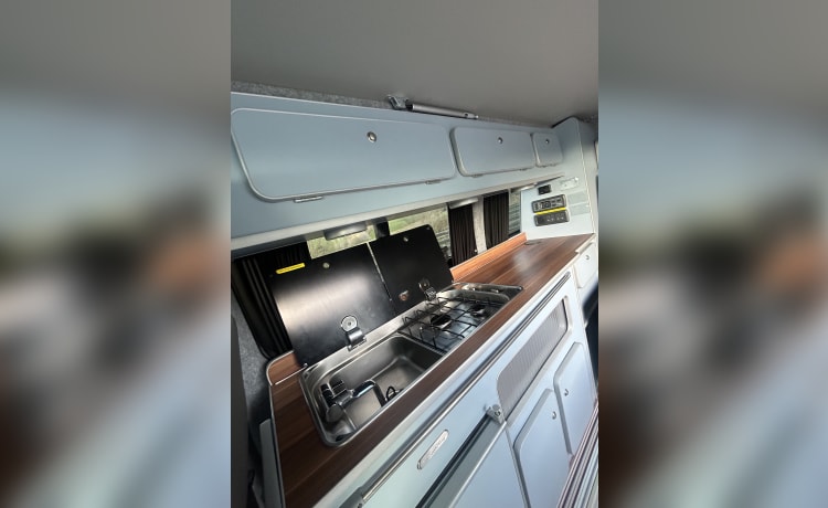 Sunny – 2021 Volkswagen T6.1 Transporter CamperKing Conversion Camper (4 Berth)