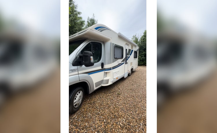 Bertha – 5 berth Peugeot semi-integrated from 2012