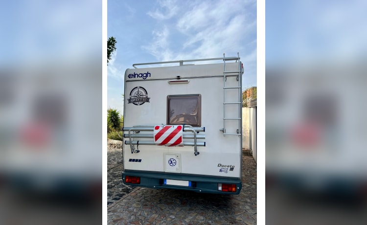 Luciano Cavallaro – Camper mansardato 