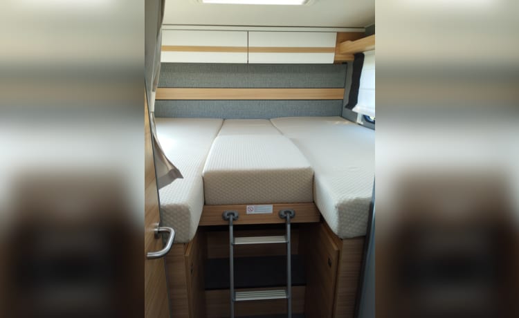 Beautiful Dethleffs semi-integrated camper