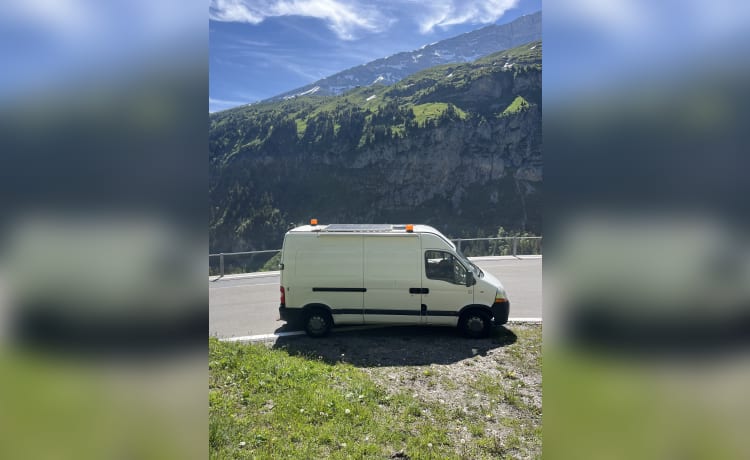 Milky – 2p Renault campervan uit 2023