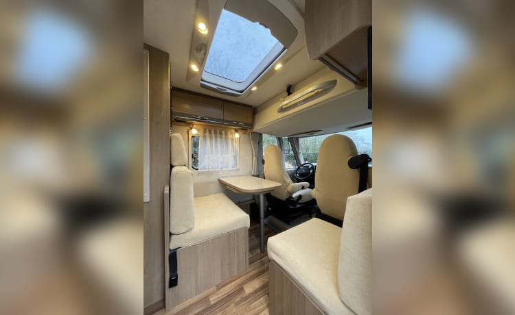 Hymer – Mobil home intégral récent bien équipé