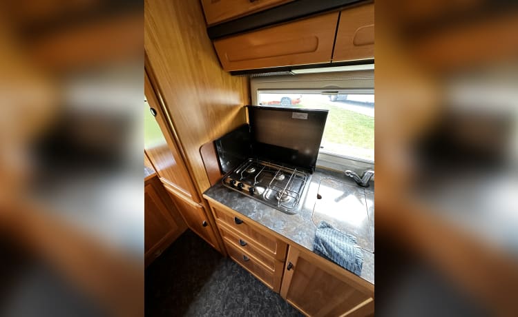 CamEsman E650 – 4p Hymer integrated uit 1997