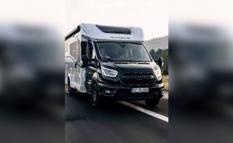 T690 – Camping-car semi-intégré Sunlight T690c neuf 4 pers. Mj24