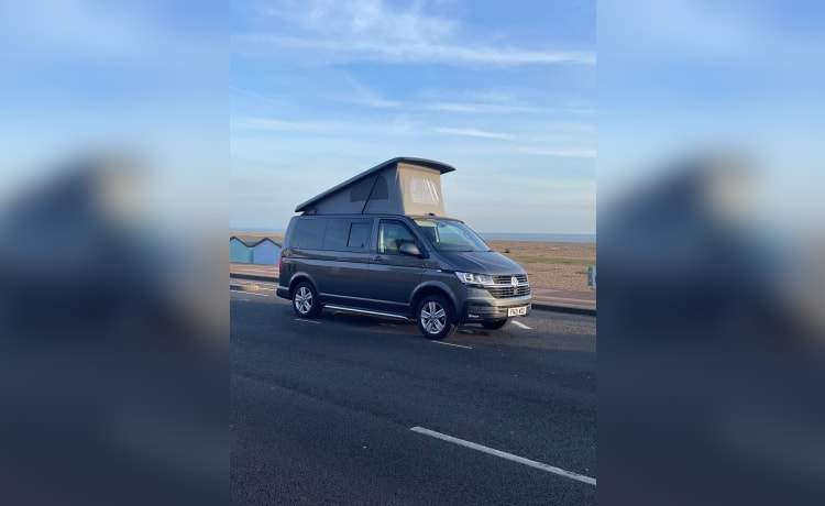 Otto – Fabuleux camping-car Volkswagen T6 '2022' prêt pour votre prochaine aventure.