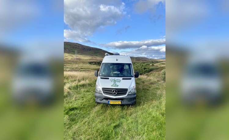 Greetadventure – Mercedes Sprinter, geheel zelfvoorzienend