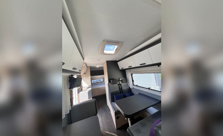 Perfect family motorhome  – 7-persoons Sun Living alkoof uit 2021