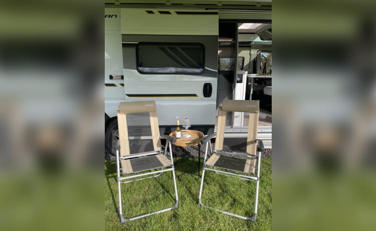 A'Laise – 2 volwassen+(1 kind)campervan 