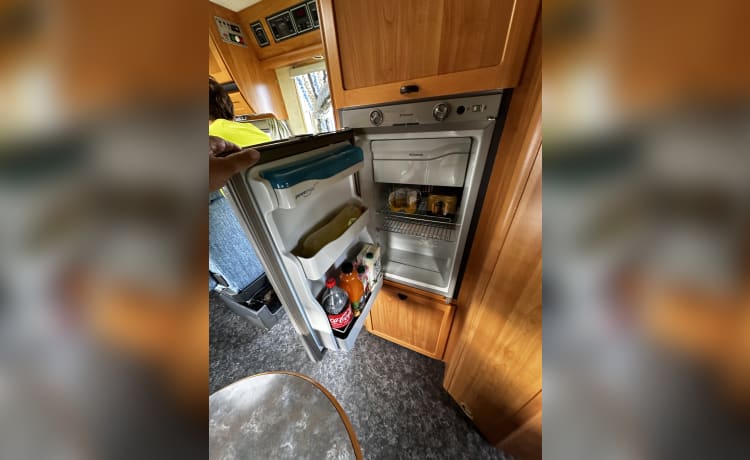 CamEsman E650 – 4p Hymer integrated uit 1997