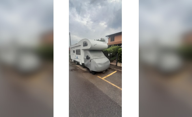 Iltonycar – Elnagh camper voor gezinnen met kinderen of koppels tieners