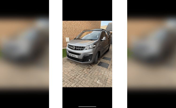 4 berth Vauxhall vivaro campervan from 2020