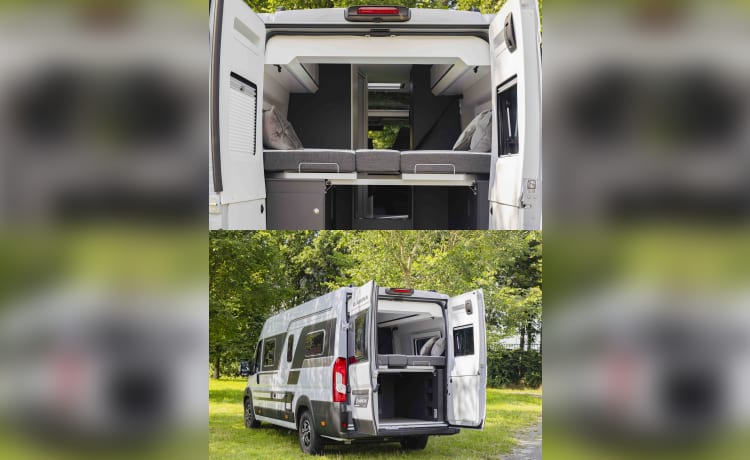 Twin plus – 2p Adria Mobil campervan uit 2024