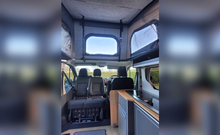 4 Berth Vauxhall Vivaro LWB Campervan