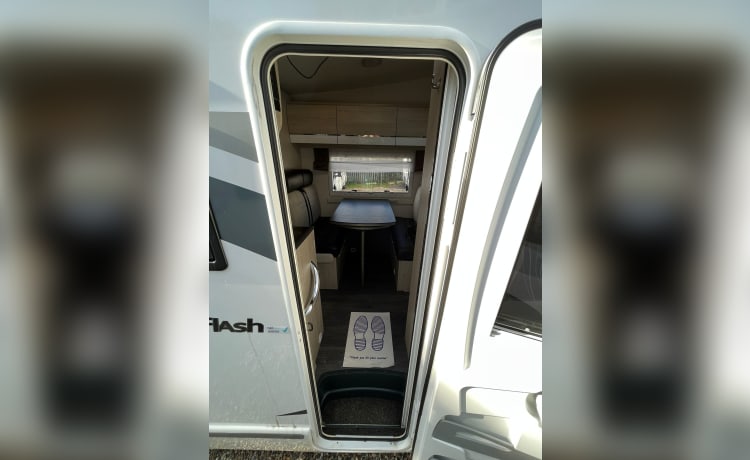 AE19BMY – Chausson Bristol, 6 Schlafplätze