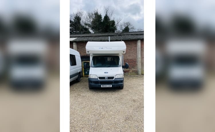 Luna – 4 berth Fiat alcove from 2004