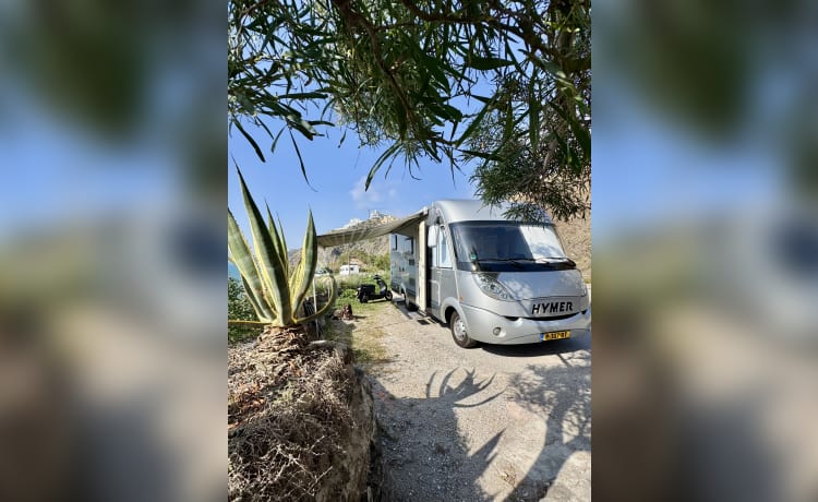 "Popeye II' – Very luxurious, spacious 4p Hymer B514 CL Silver Line, XXL garage, 160 hp