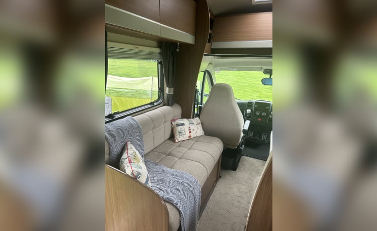 Aggie – 4 berth Autotrail Tribute: Pet friendly