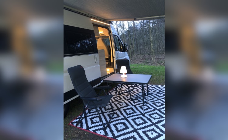 BAARS CamperVan – Knaus Boxstar 600 Straße