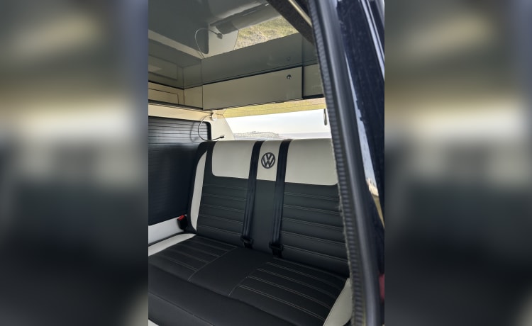 Camper VW T6.1 con 4 posti letto 