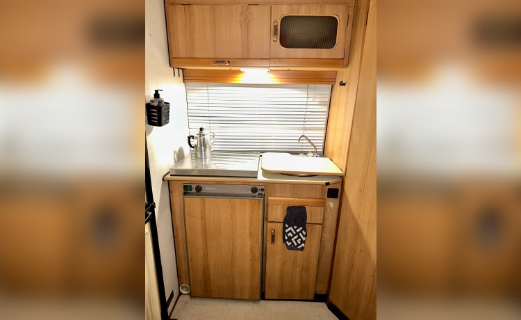 Camper Ford alcove uit 1993 voor and 1-4 personen