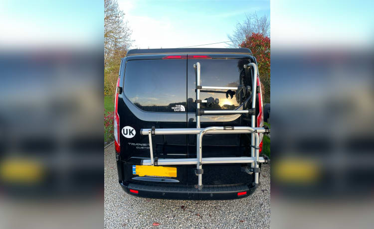 Ford Transit Custom Wohnmobil mit 4 Schlafplätzen, Baujahr 2015