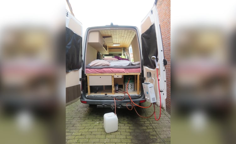 Django – 2p Volkswagen integrated uit 2013 - Maak kennis met de camper Django!