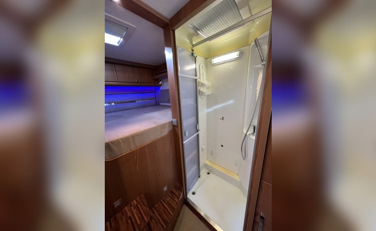 Guapo – Fantastische luxe camper Hymer B694SL